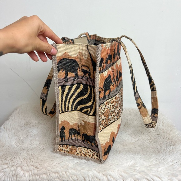 🦒Vintage Jade African safari inspired animal print tapestry tote bag - Picture 5 of 12